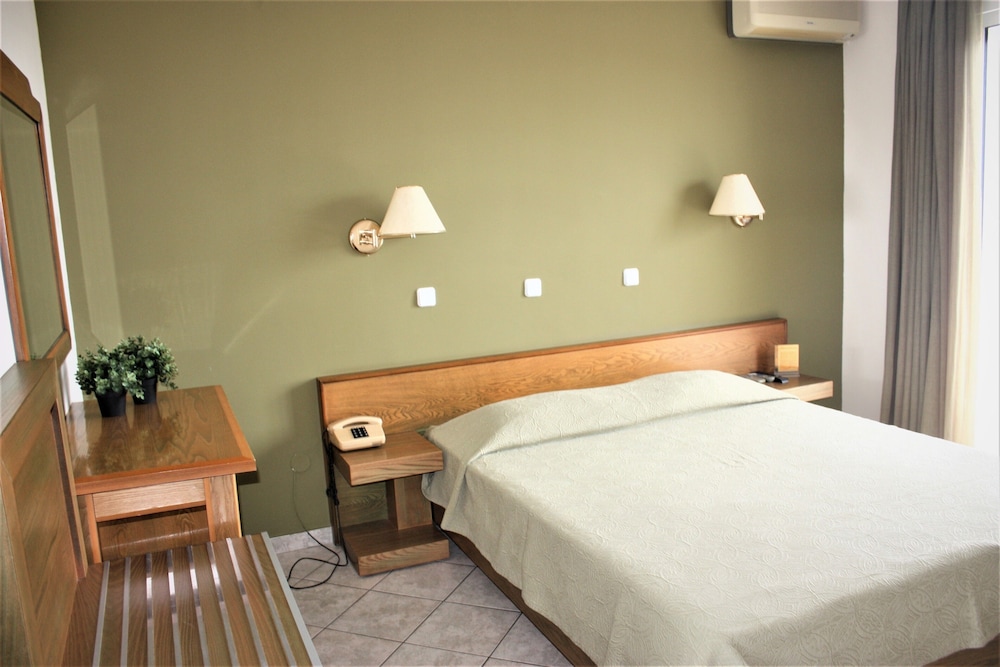 Cariatis Hotel 11/50