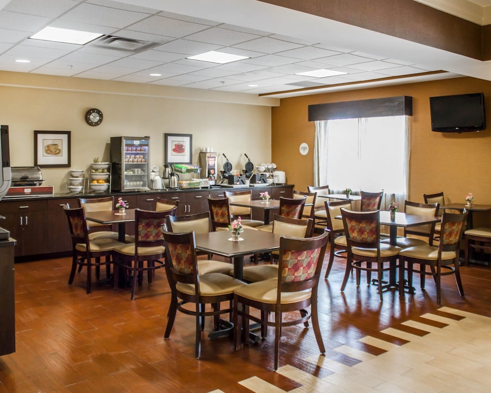 Comfort Suites Lewisburg, PA 35/48