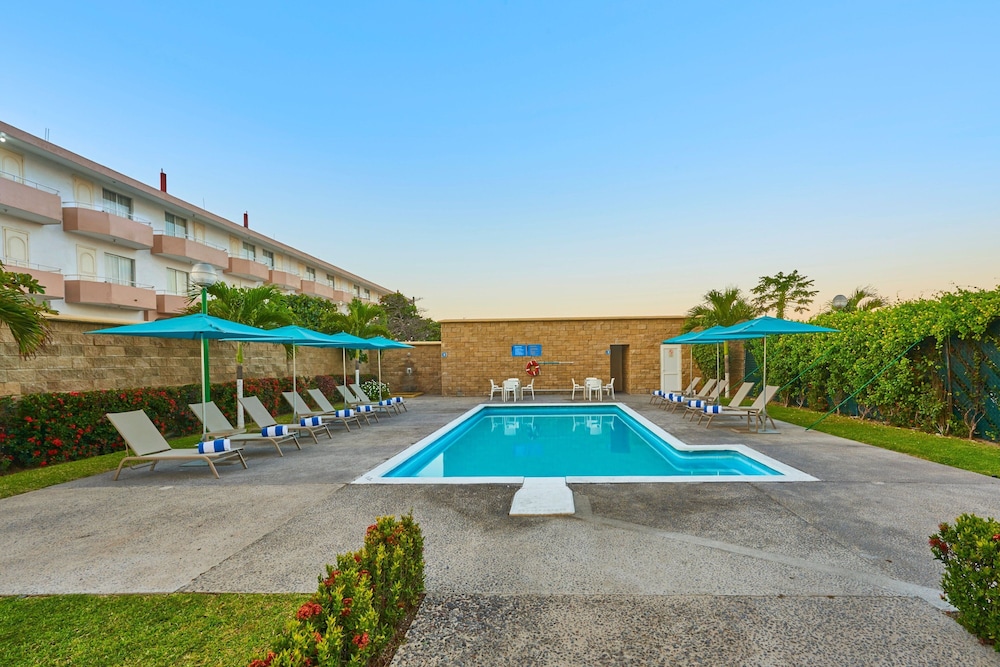 City Express by Marriott Manzanillo 45/50