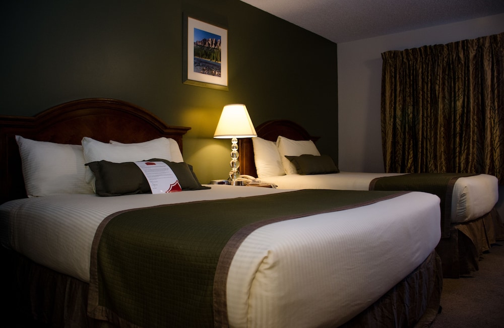 Ramada by Wyndham Medicine Hat 16/75