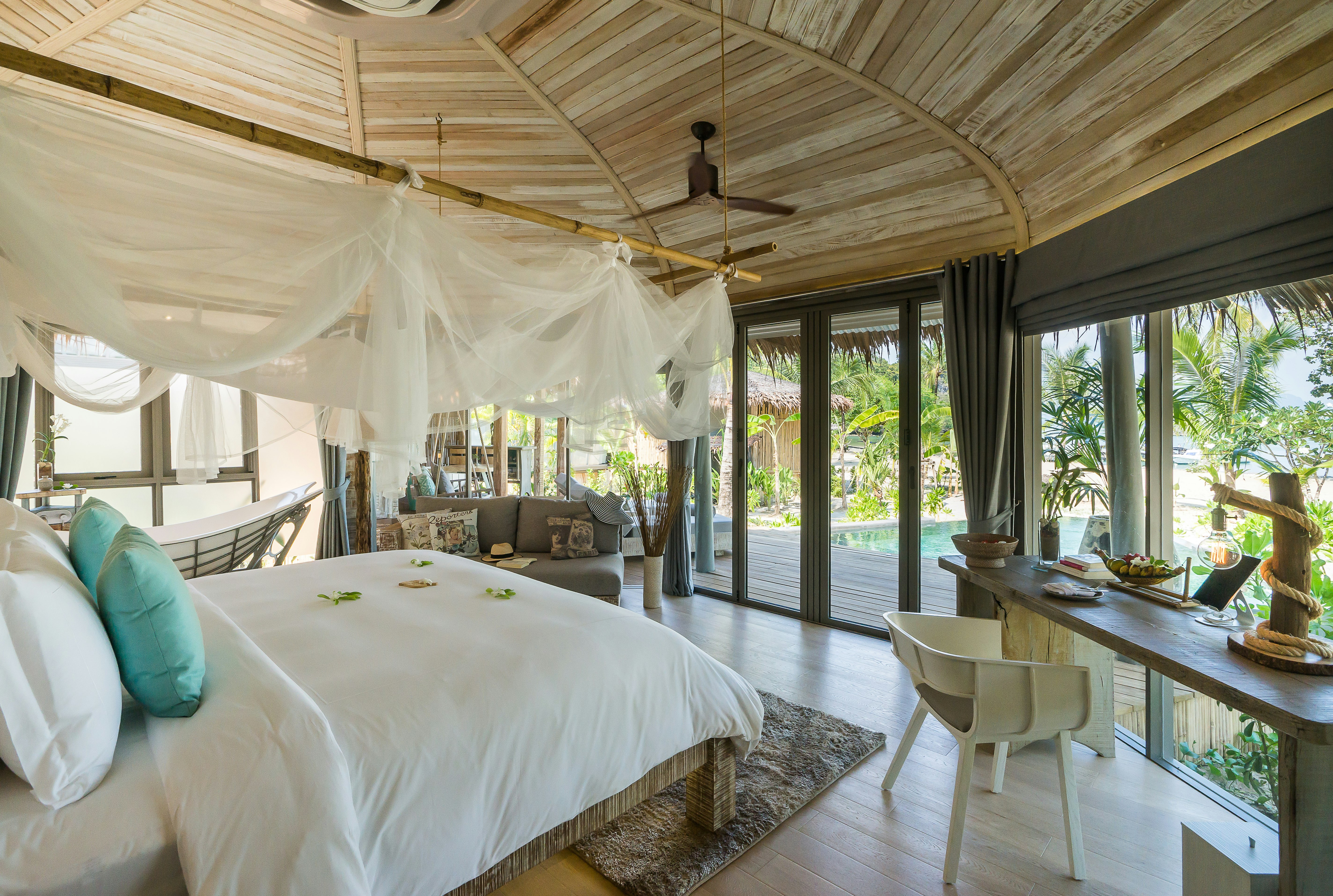 Beachfront Pool Villa