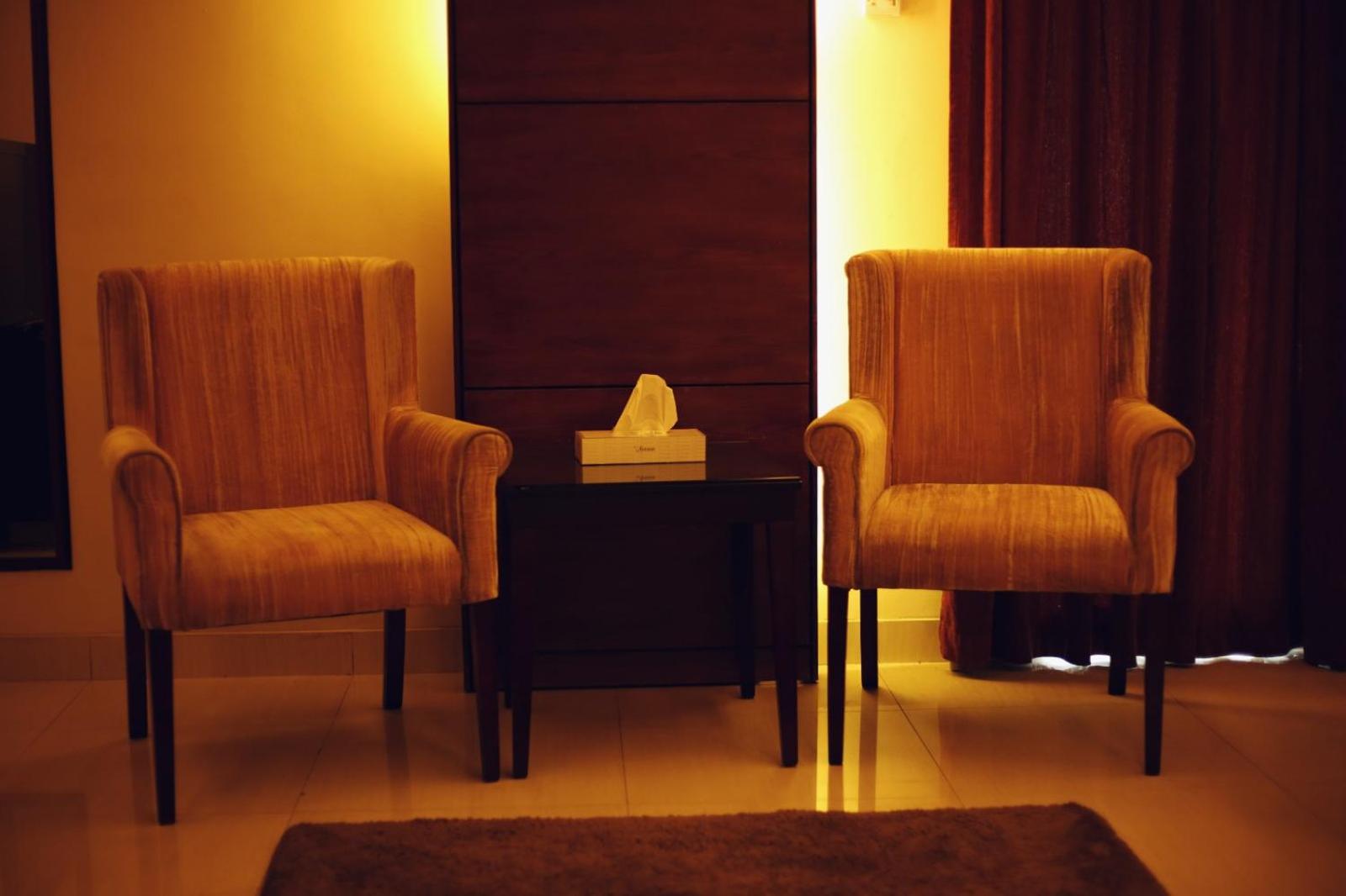 The Avenue Hotel and Suites 26/31