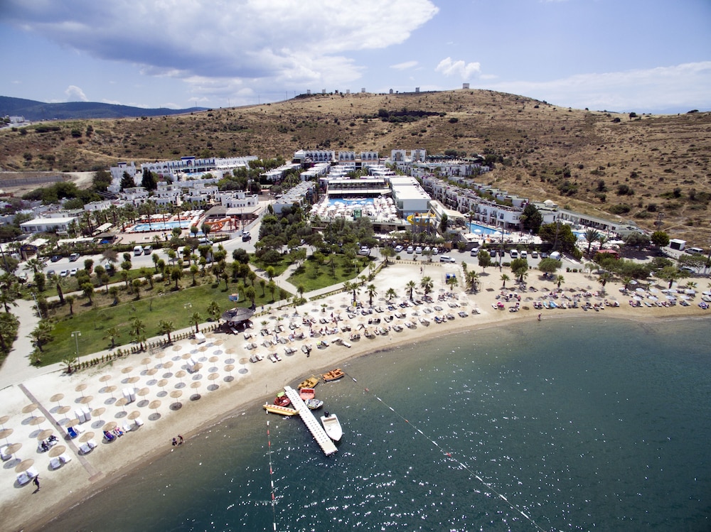 Jasmine Beach Hotel 38/46