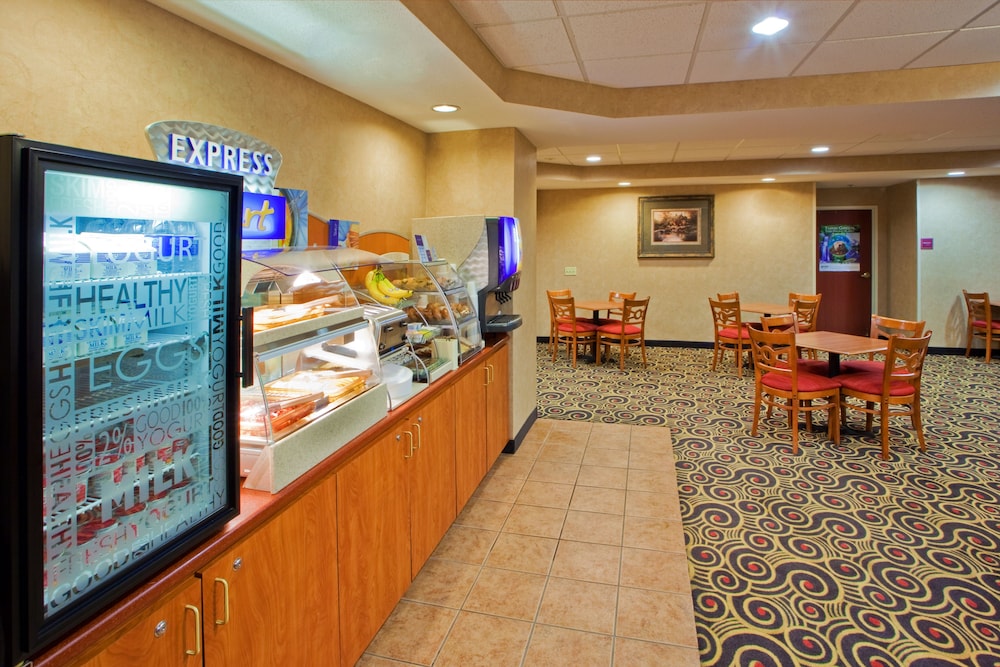Holiday Inn Express Hanover 69/71