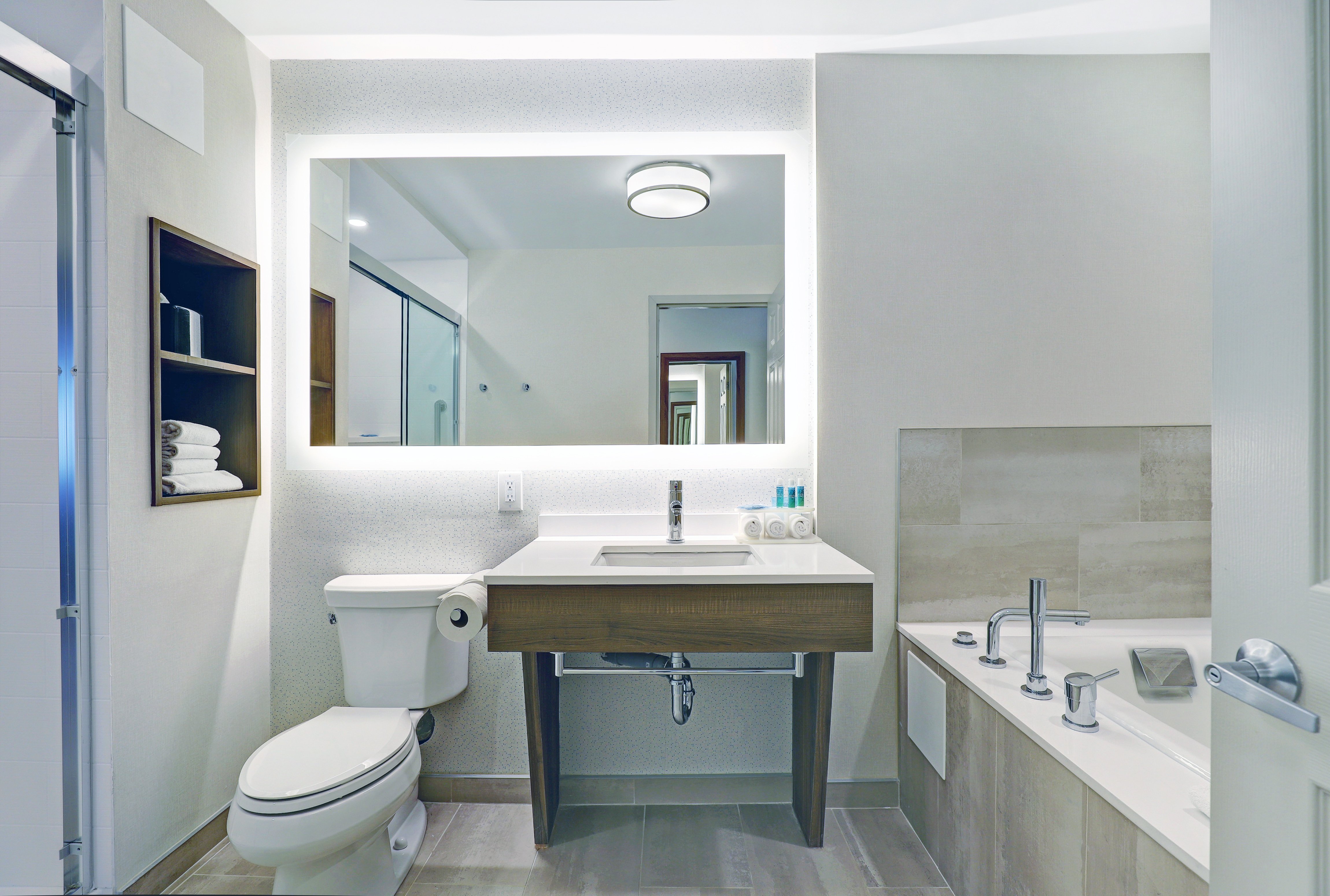 Holiday Inn Express Whitby Oshawa An Ihg Hotel 73/78