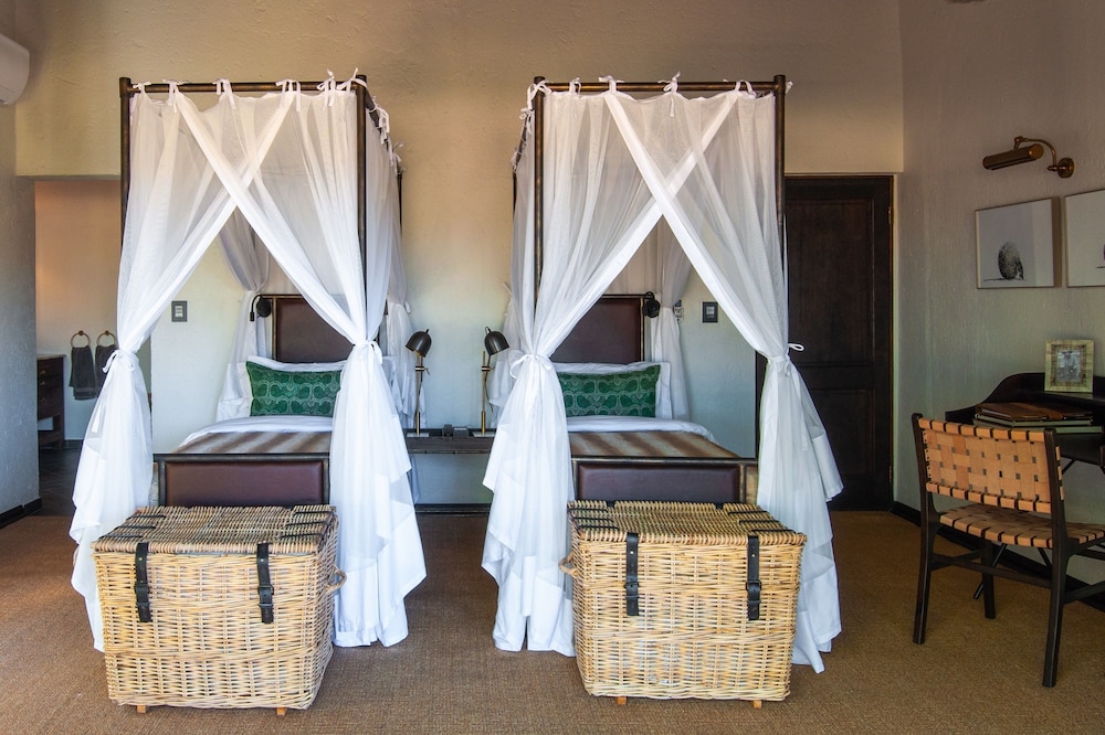 Jock Safari Lodge 46/56