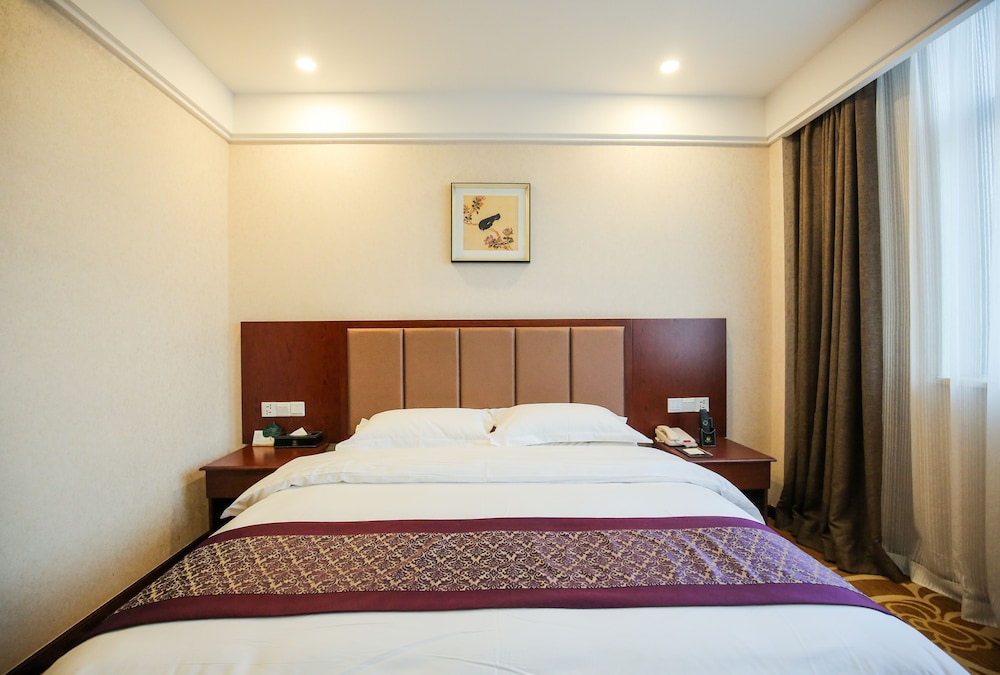 New Knight Royal Hotel Airport and International Resort 19/61