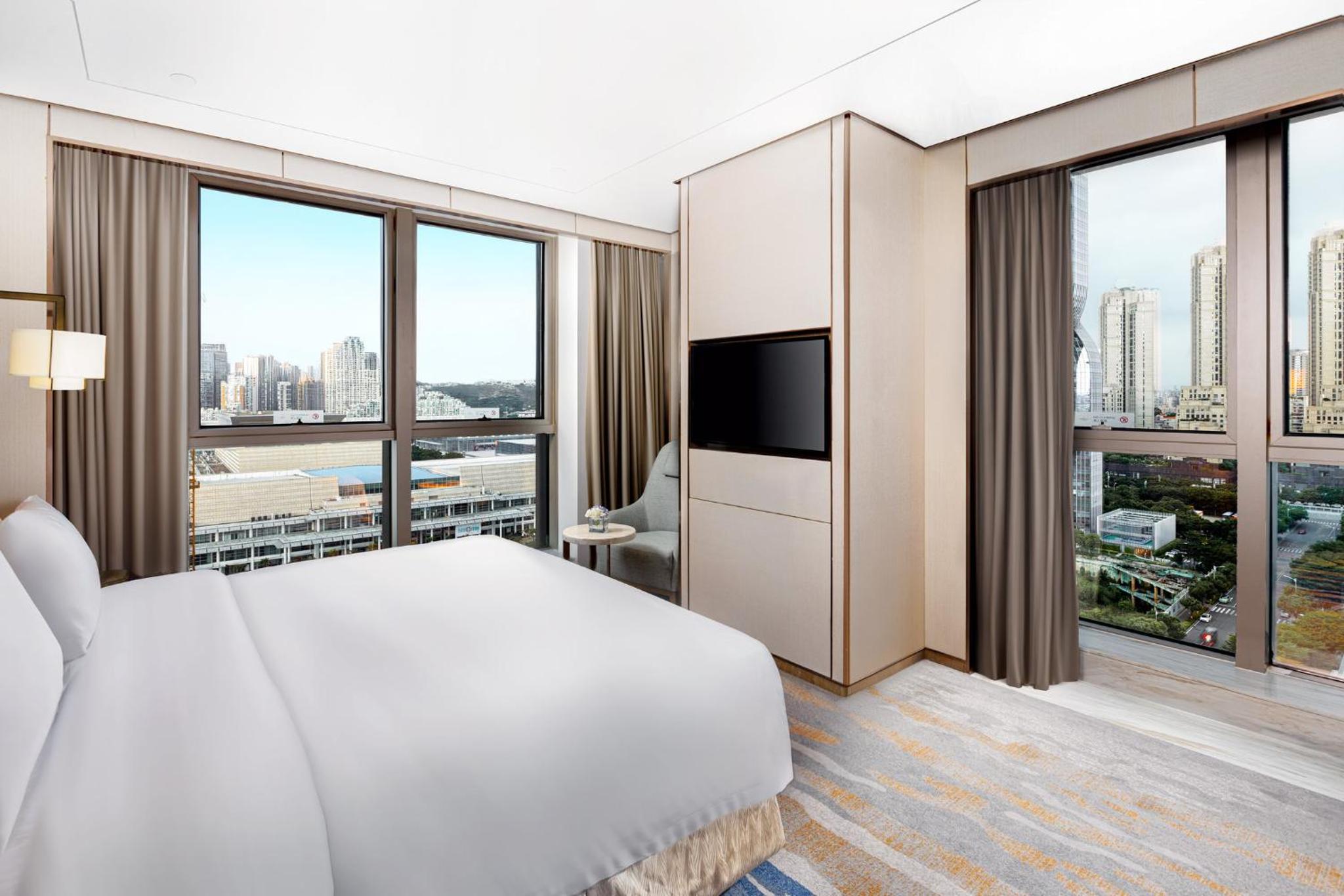 Family Suite, King Bed