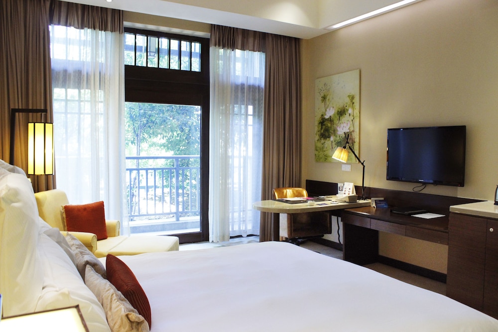 Radisson Blu Resort Wetland Park Wuxi 15/49