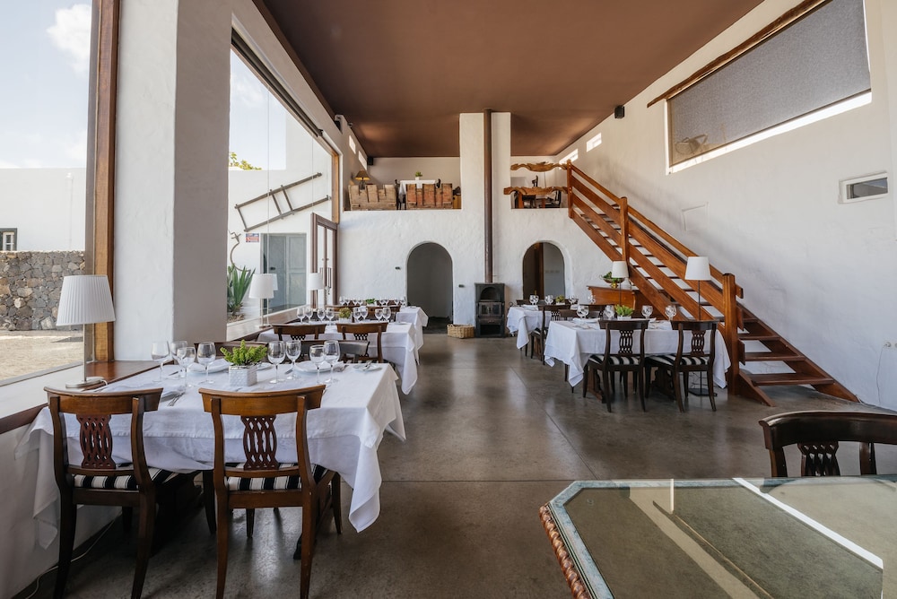 Hotel EL GRIFO 48/71