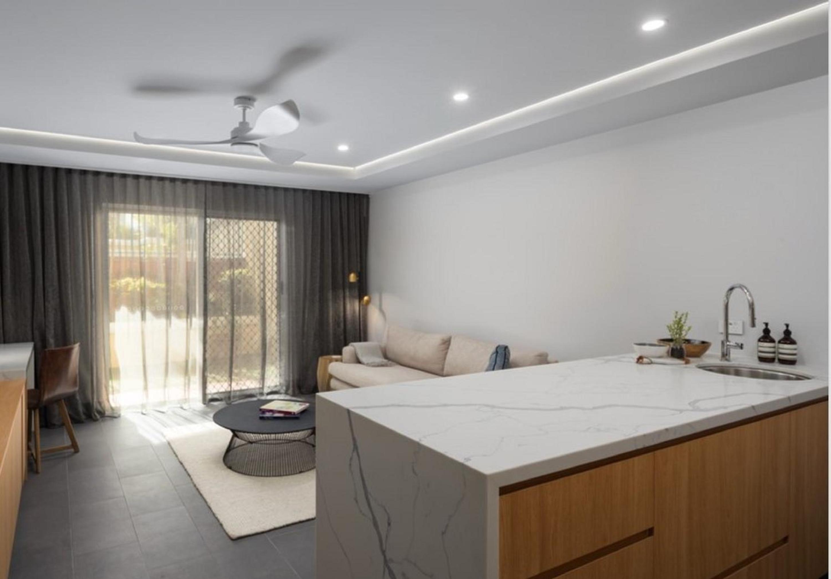 Palazzo, Luxury, Suite, King Bed, Sofa
