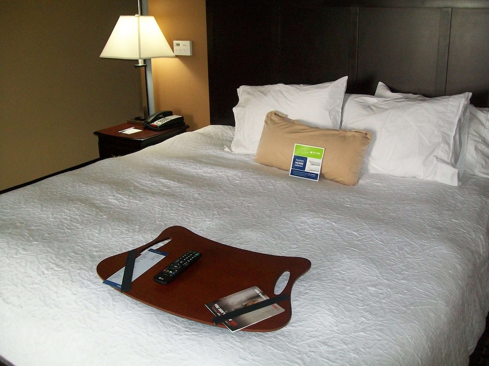 Hampton Inn And Suites Pine Bluff 20/46