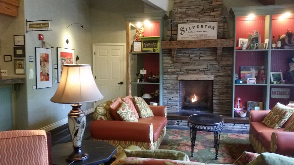 Oregon Garden Resort 54/63