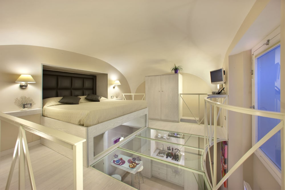 Magi House 50/50