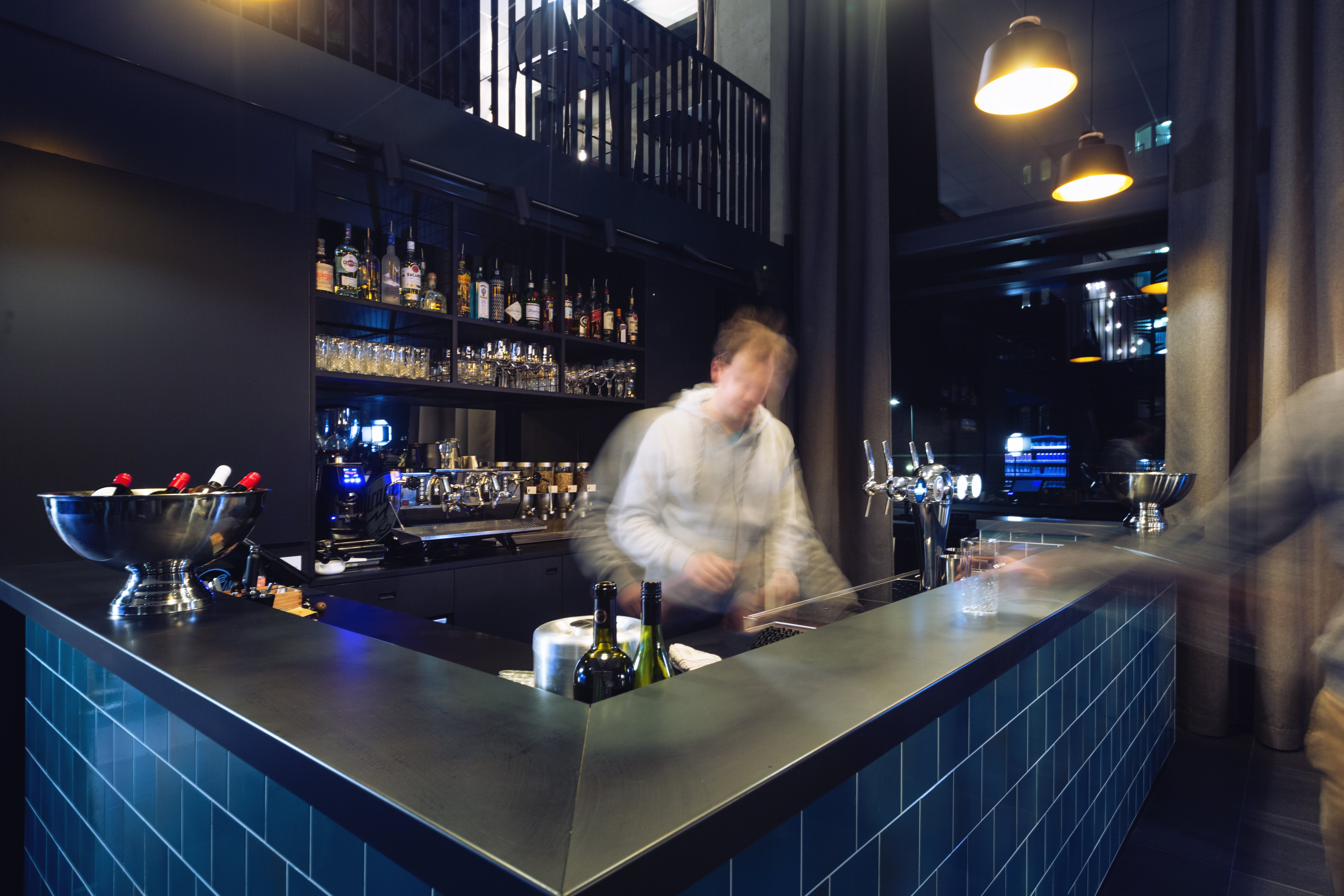 Holiday Inn - the niu, Fender Amsterdam by IHG 8/64