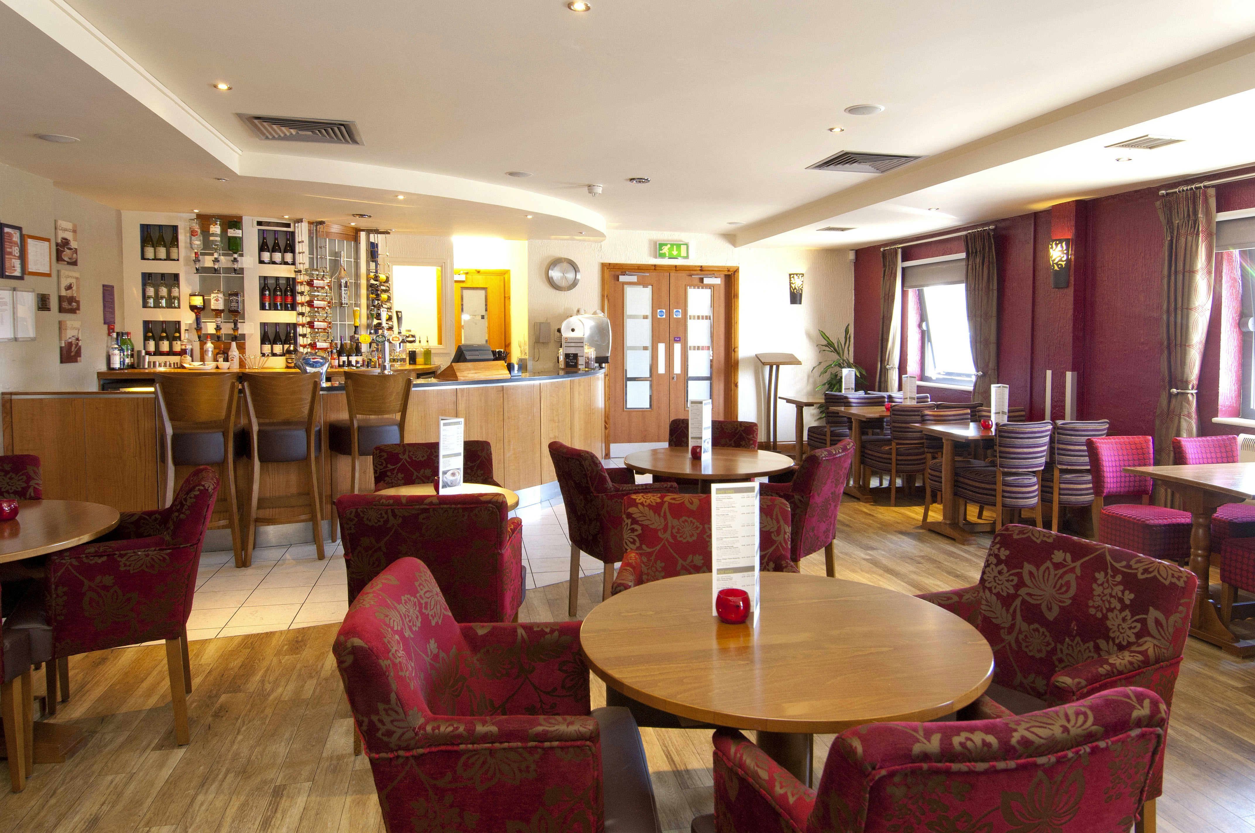 Premier Inn Plymouth (Sutton Harbour) 44/56