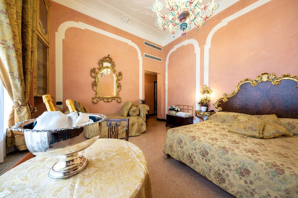 San Moise Hotel 26/70