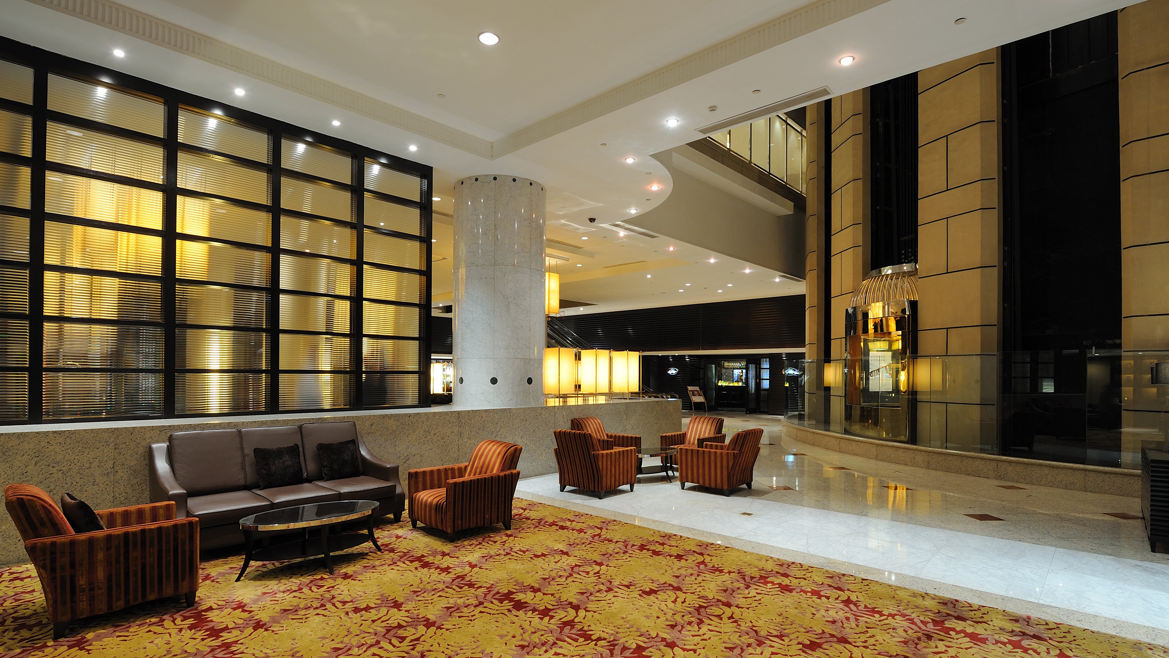 Intercontinental Shanghai Pudong 53/78