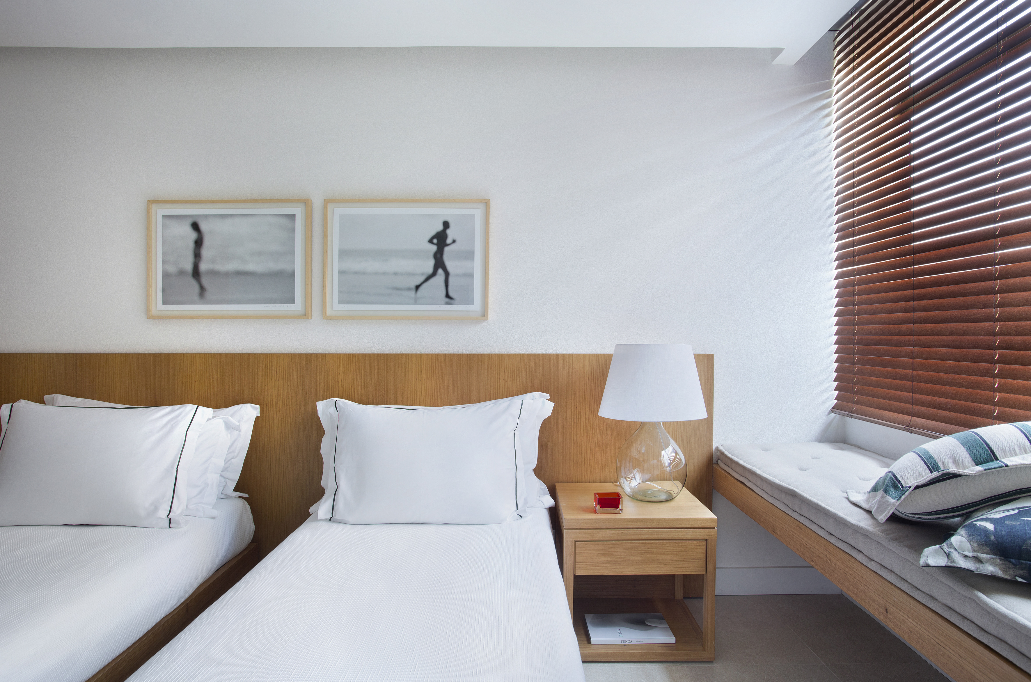 DELUXE ROOM TWIN
