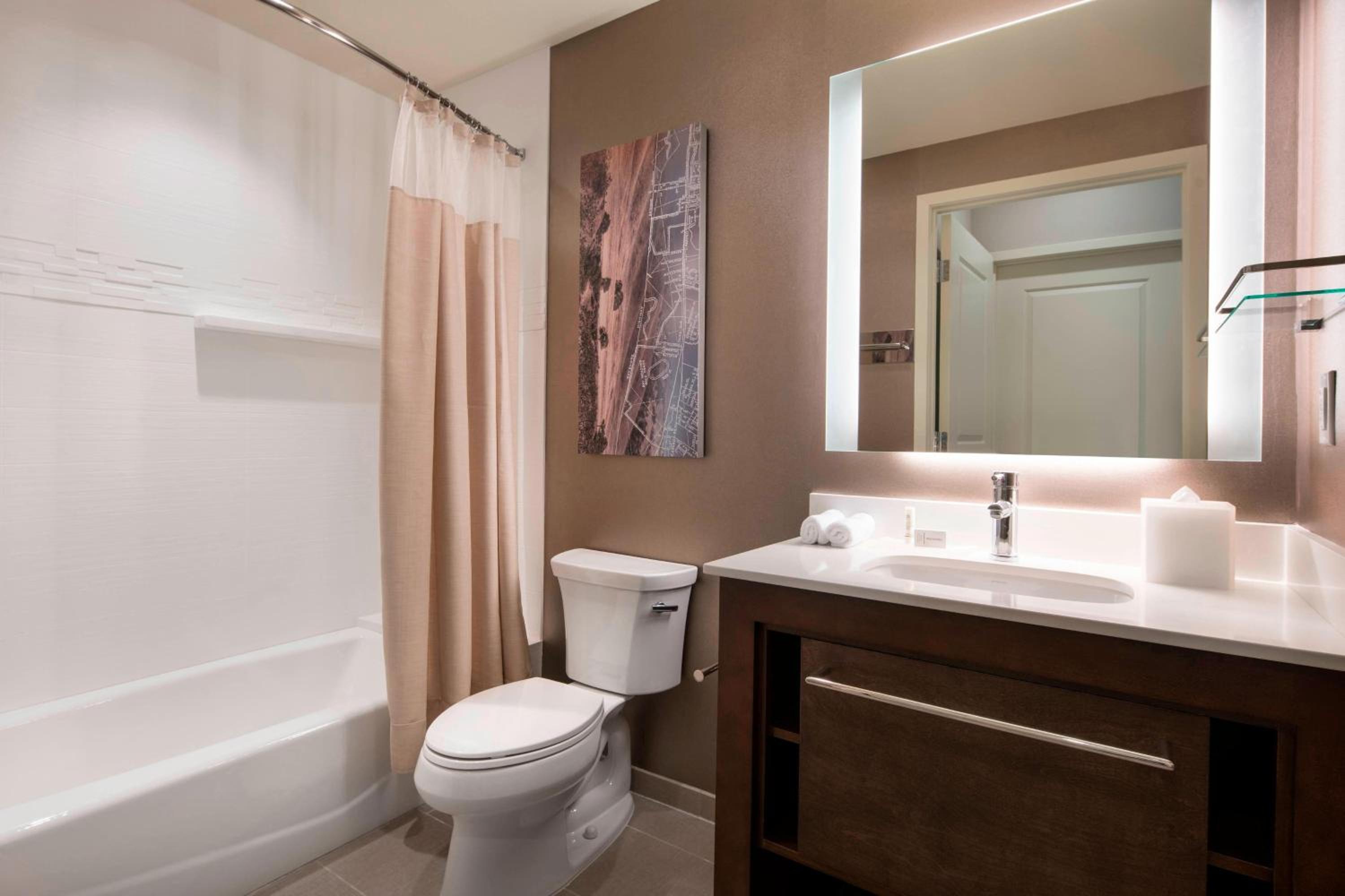 جناح بسريرين كوين بغرفتي نوم مع أريكة، Residence Inn Redwood City San Carlos 3/4