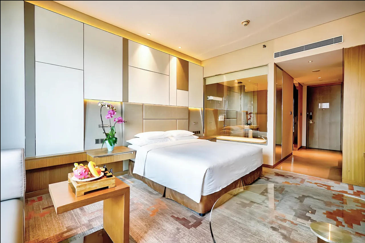 Executive, King Bed