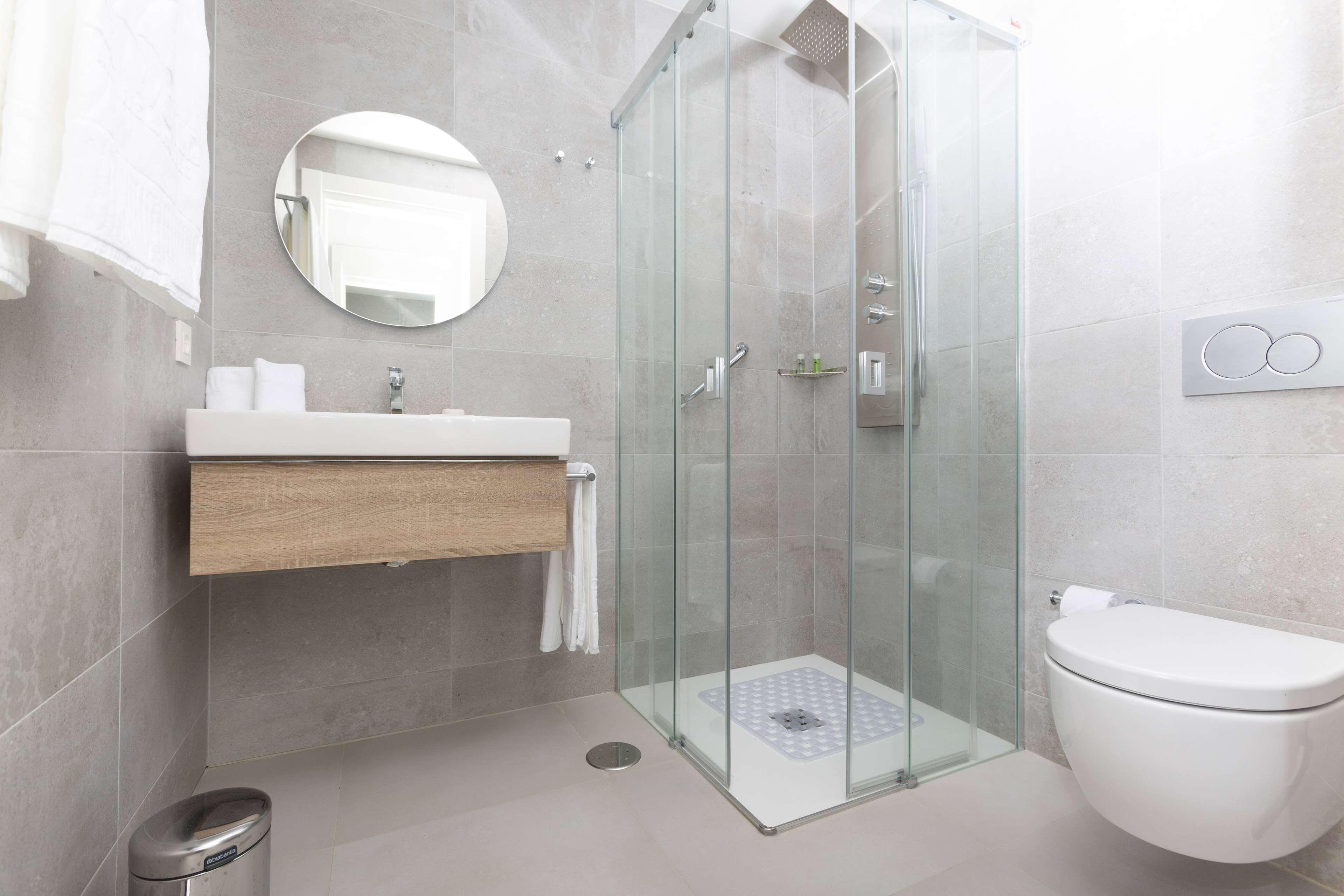 Luxury Two Bedroom Suite Private Pool and Sea View 2+2، Wyndham Grand Costa del Sol 5/8