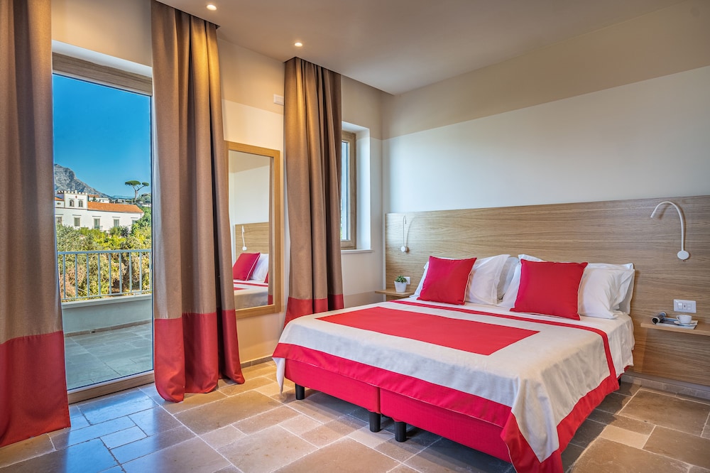ROOM, DOUBLE BED, SEA VIEW, BALCONY