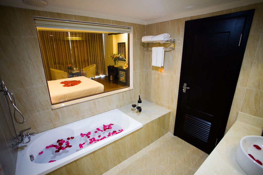 TOP HOTEL 11/60