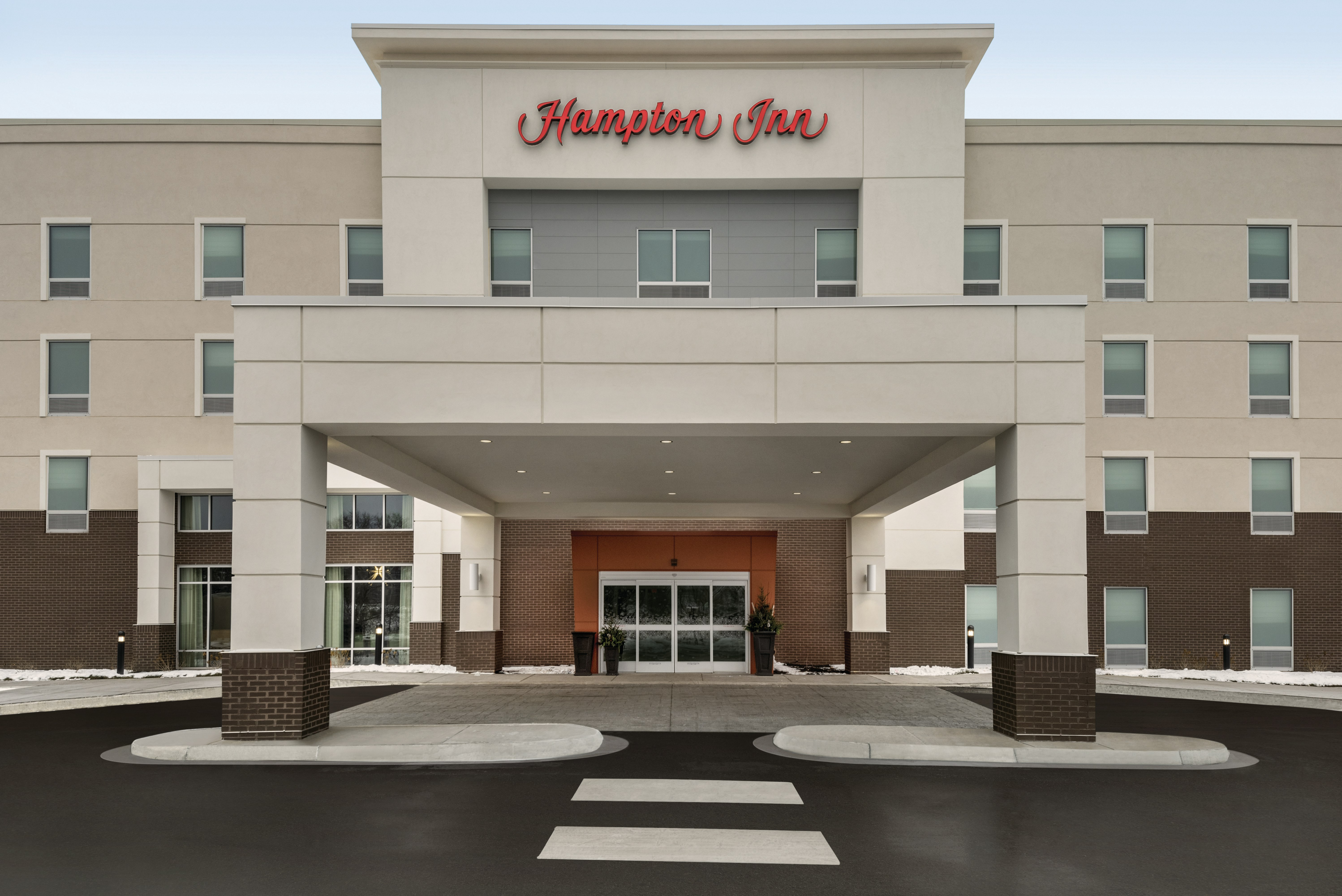 Hampton Inn Brooklyn Park, MN 2/36
