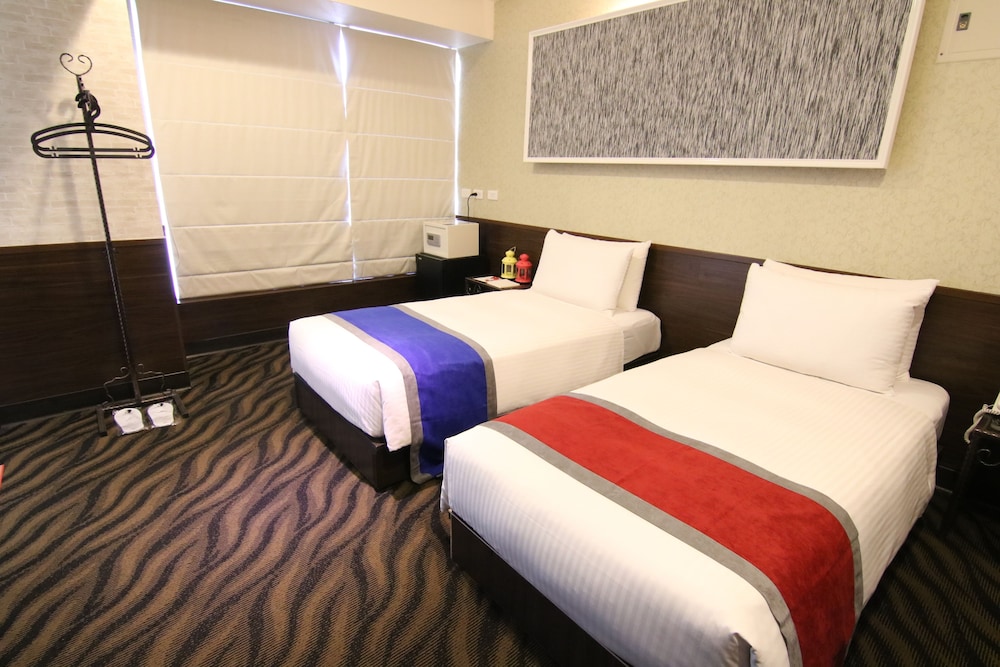 Hotel 6 - Ximen 12/29