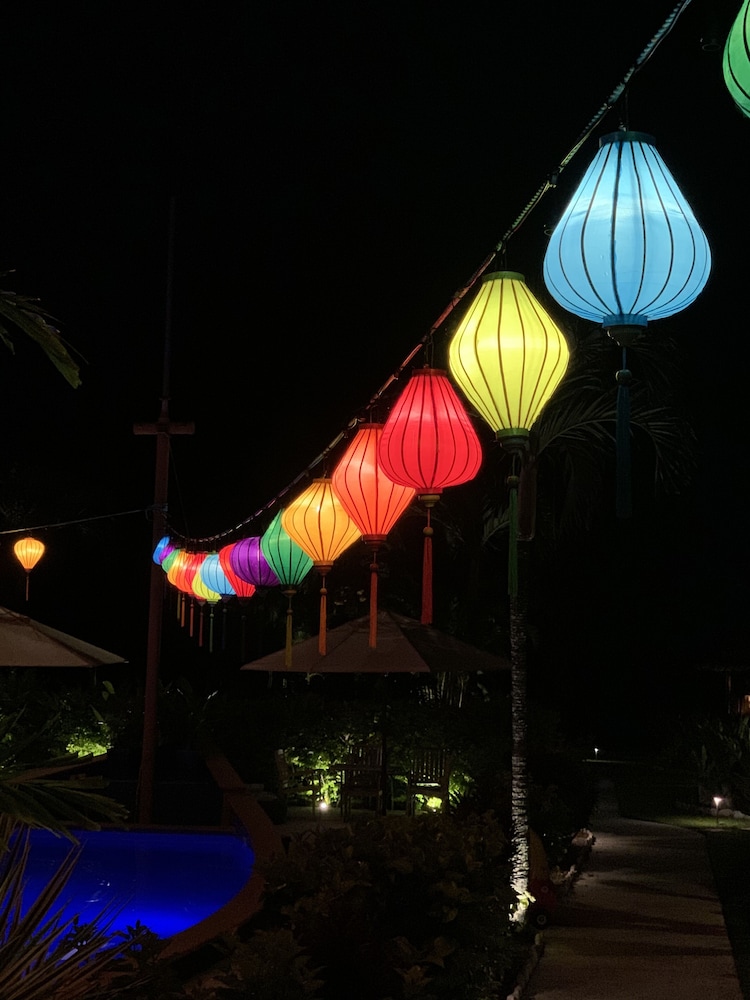 MAGIC REEF BUNGALOWS 16/66