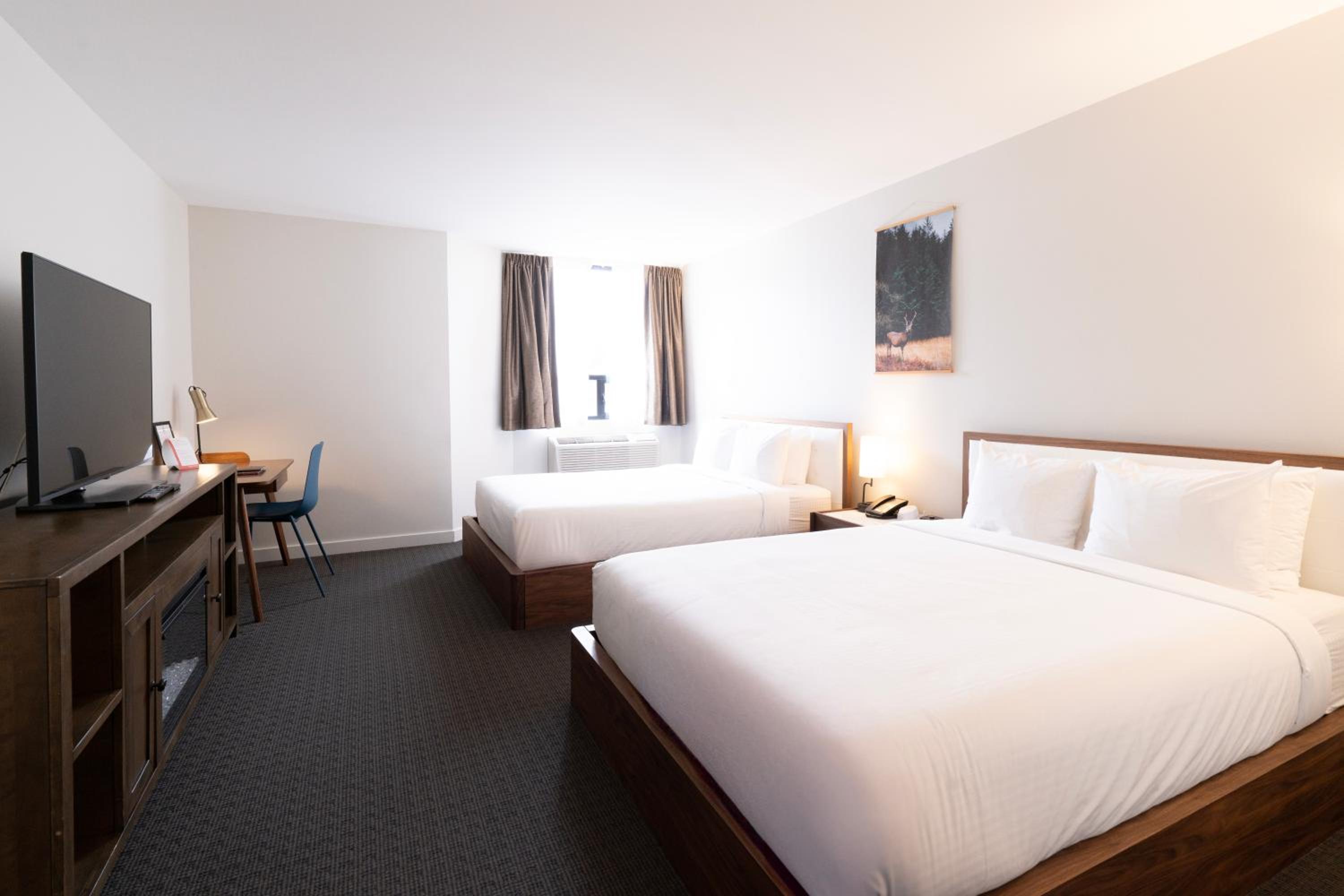 Village, 2 Queen Beds، Adara Hotel 9/10