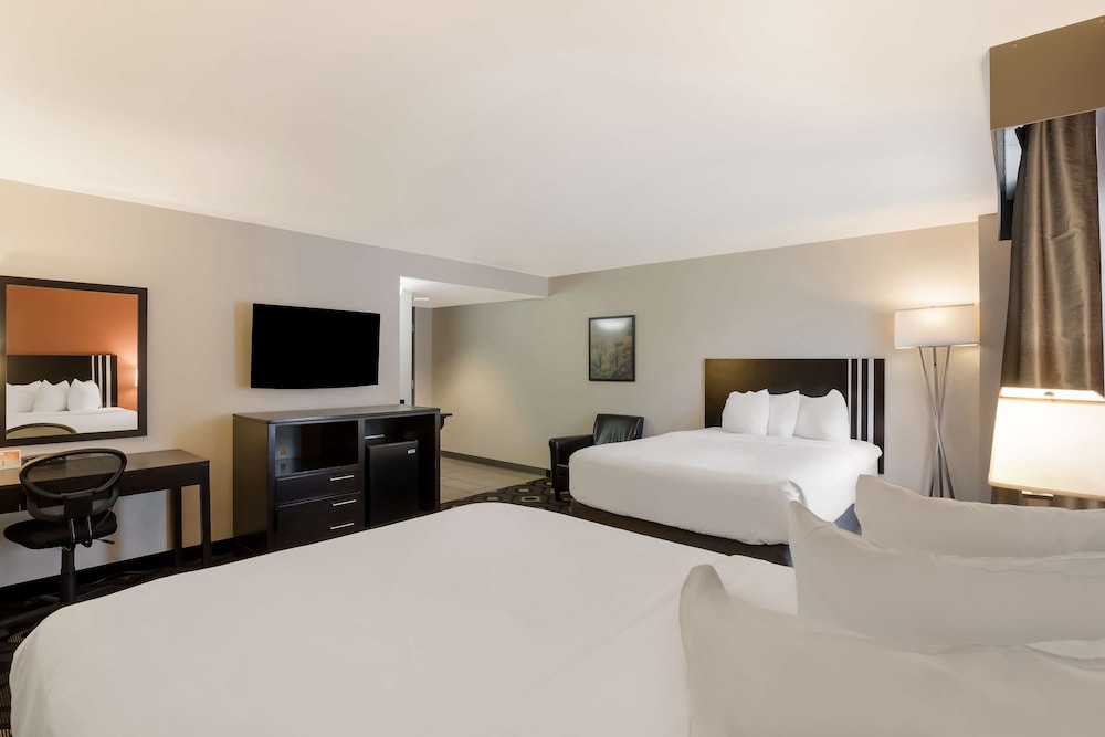 Grand Z Hotel Casino by Red Lion Hotels 22/57