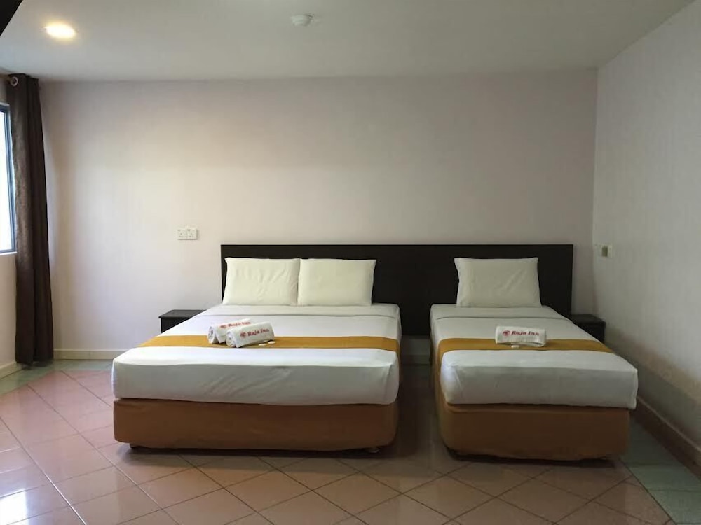Raja Inn Hotel 15/51