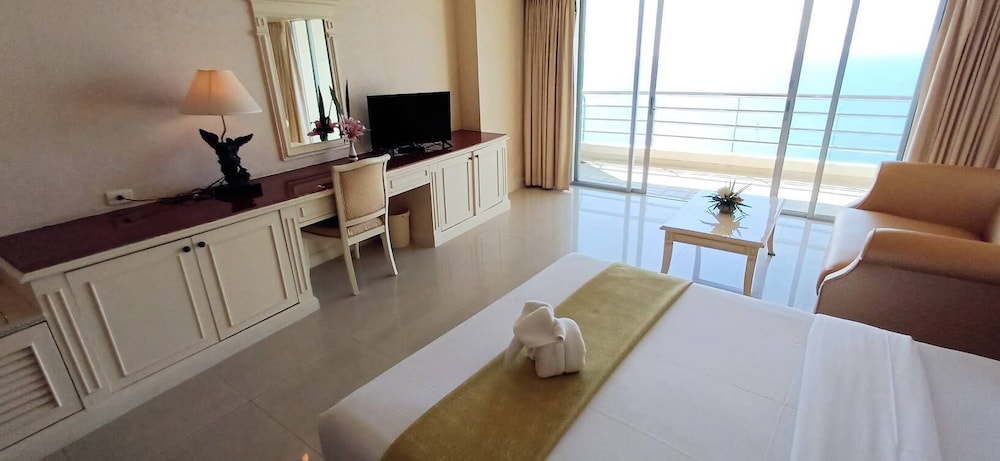 Adriatic Palace Pattaya 17/38