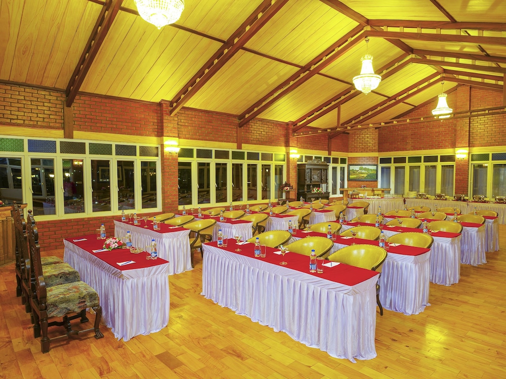 Vinnca West Downs Heritage Resort Ooty 32/42