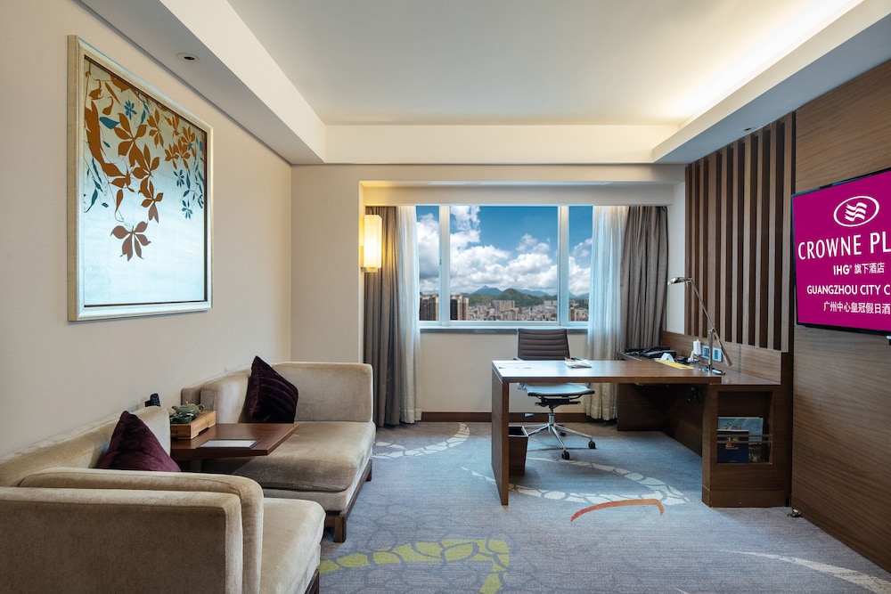 Crowne Plaza City Centre 42/78