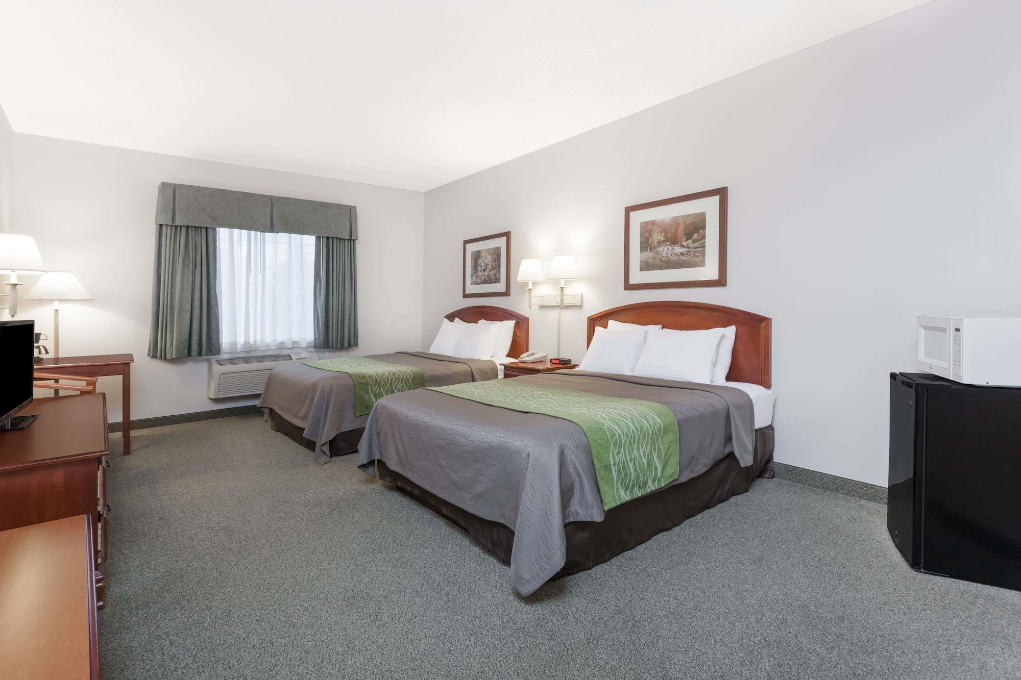 Suite, 2 Queen Beds