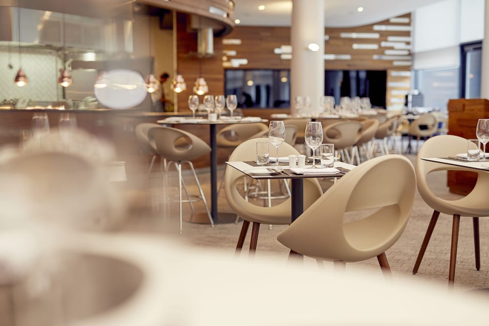Doubletree By Hilton Wroclaw 60/77