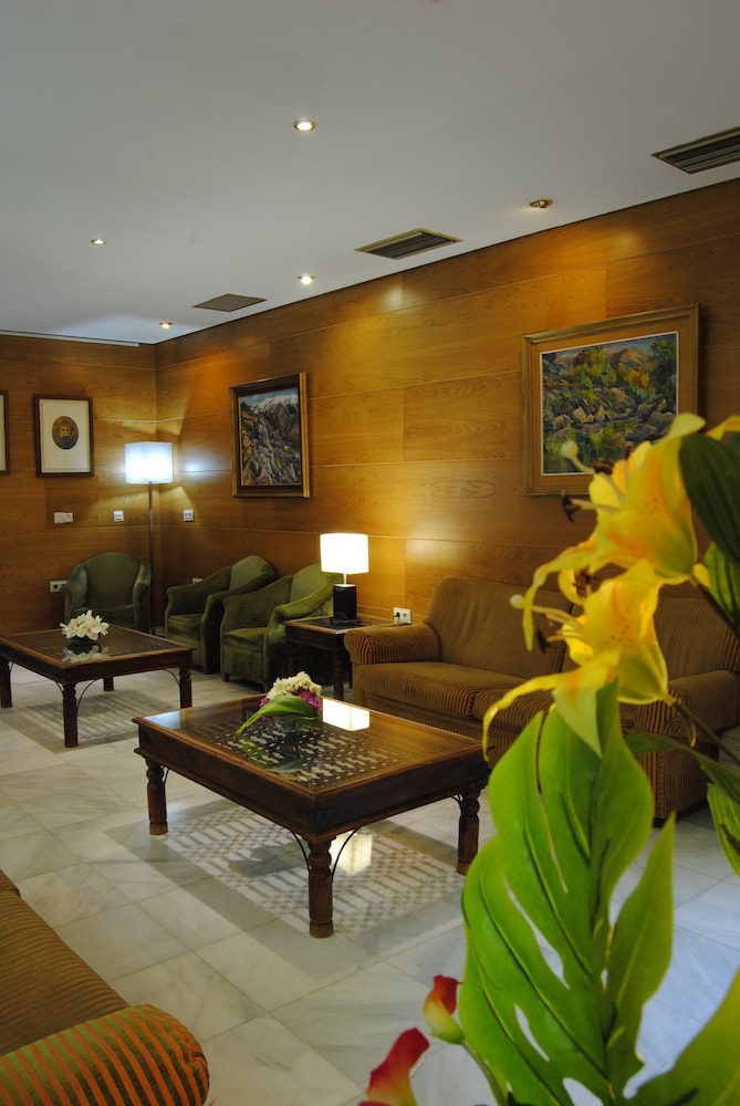 Navas Hotel 57/82