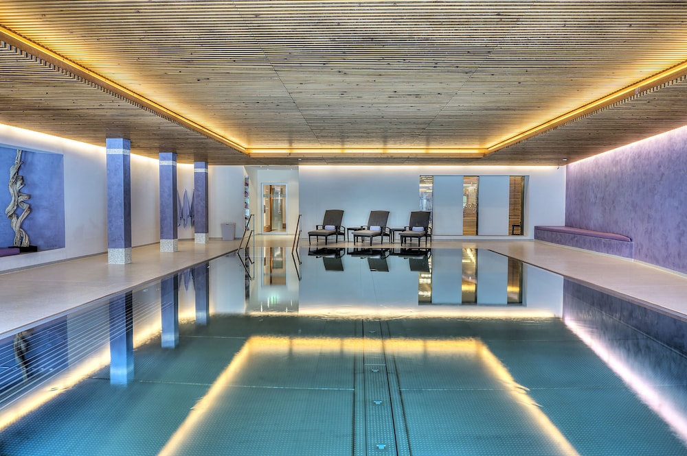 The Park Gstaad, Four Seasons Hotel 15/50