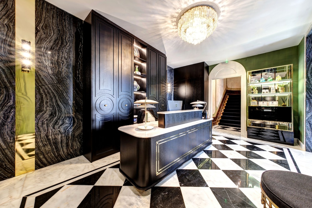 1877 Estrela Palace 2/44