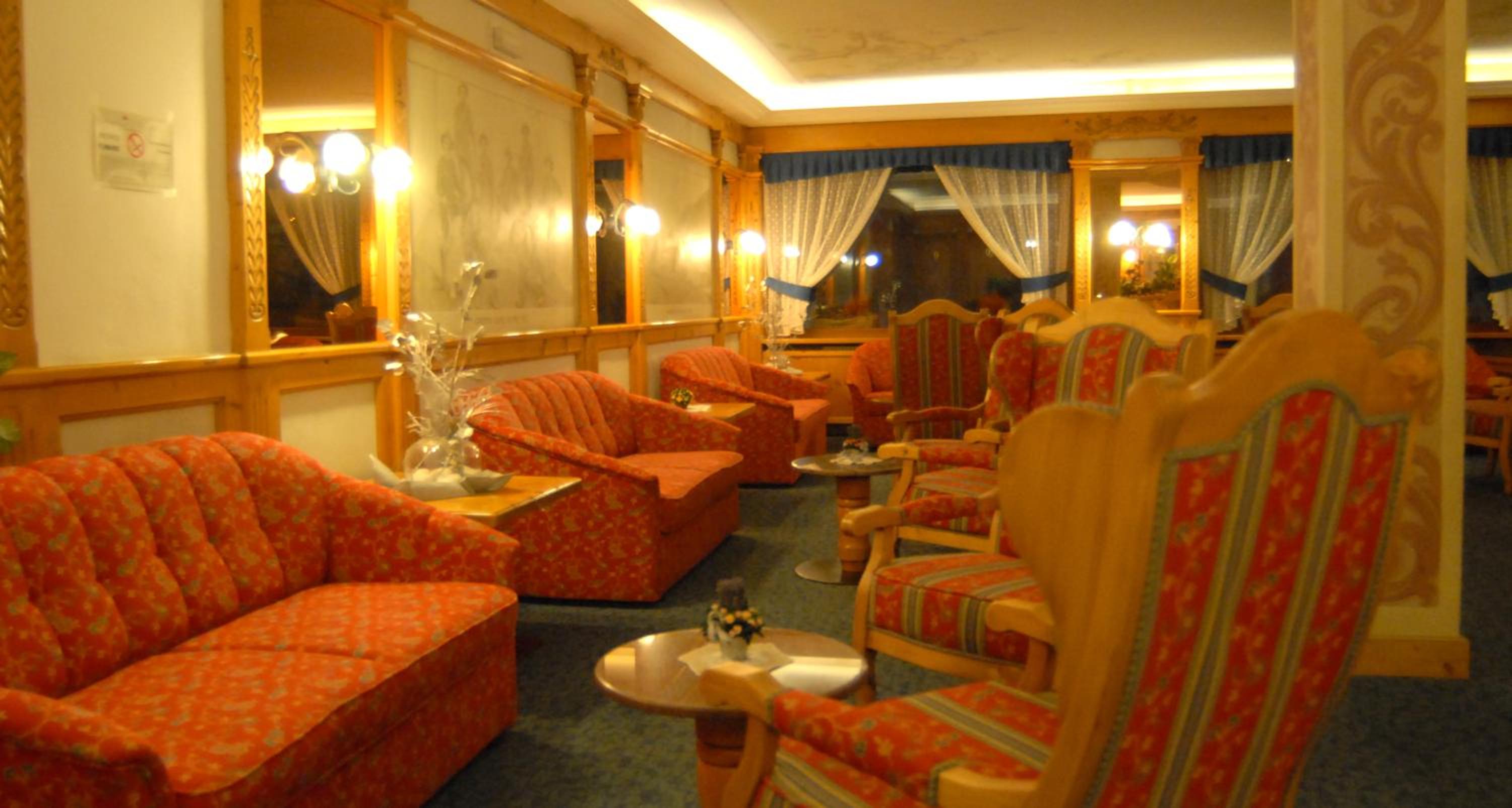 Hotel St. Raphael 37/53