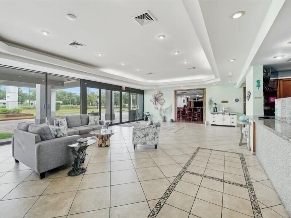Vero Beach Inn & Suites 5/79