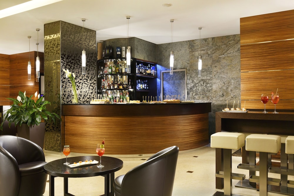 Lobby at City Style Hotel La Favorita, MANTOVA