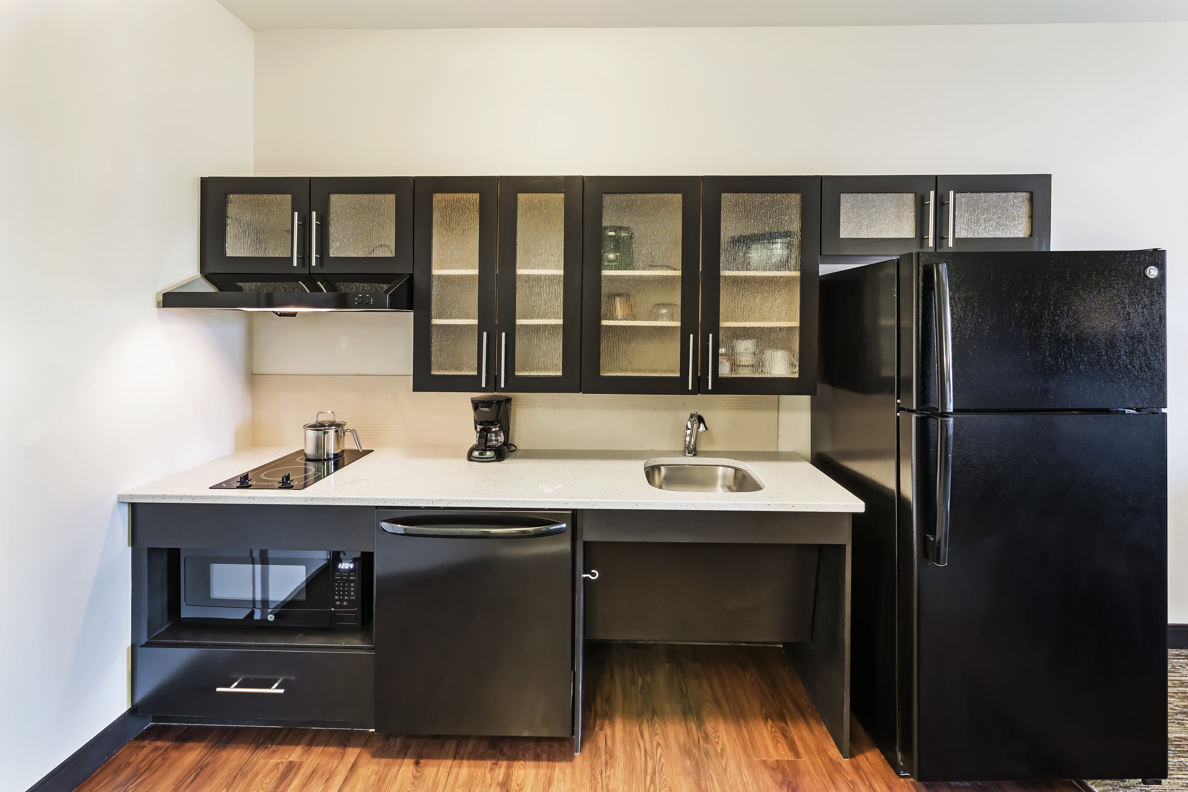 Studio, Suite, King Bed, Accessible