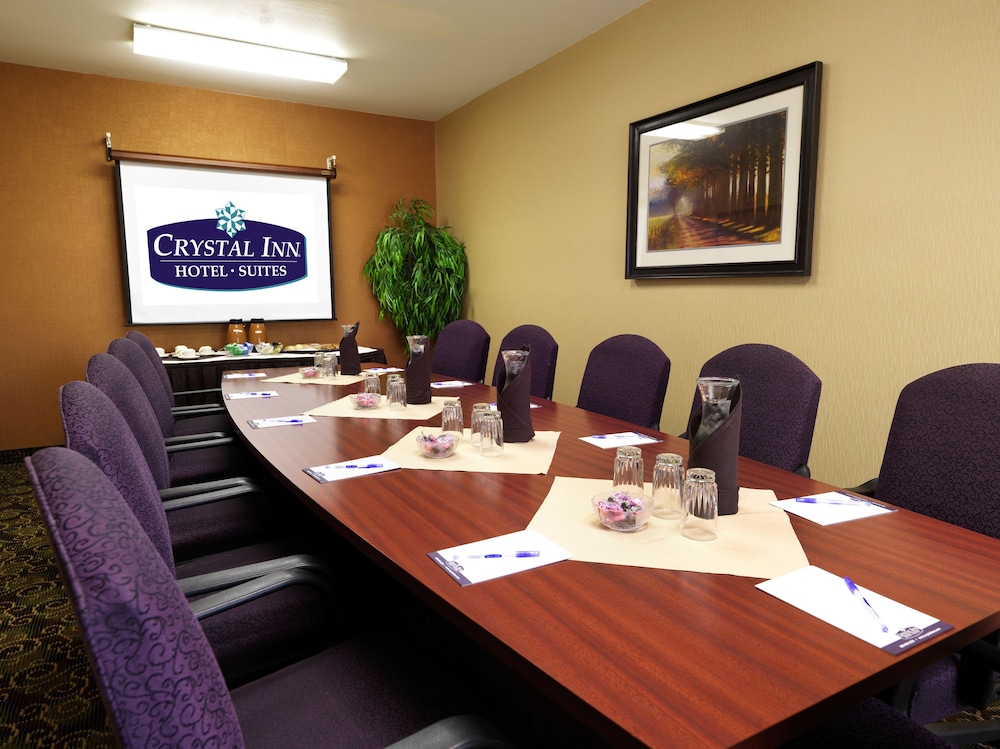 Crystal Inn Hotel & Suites Salt Lake City 50/65
