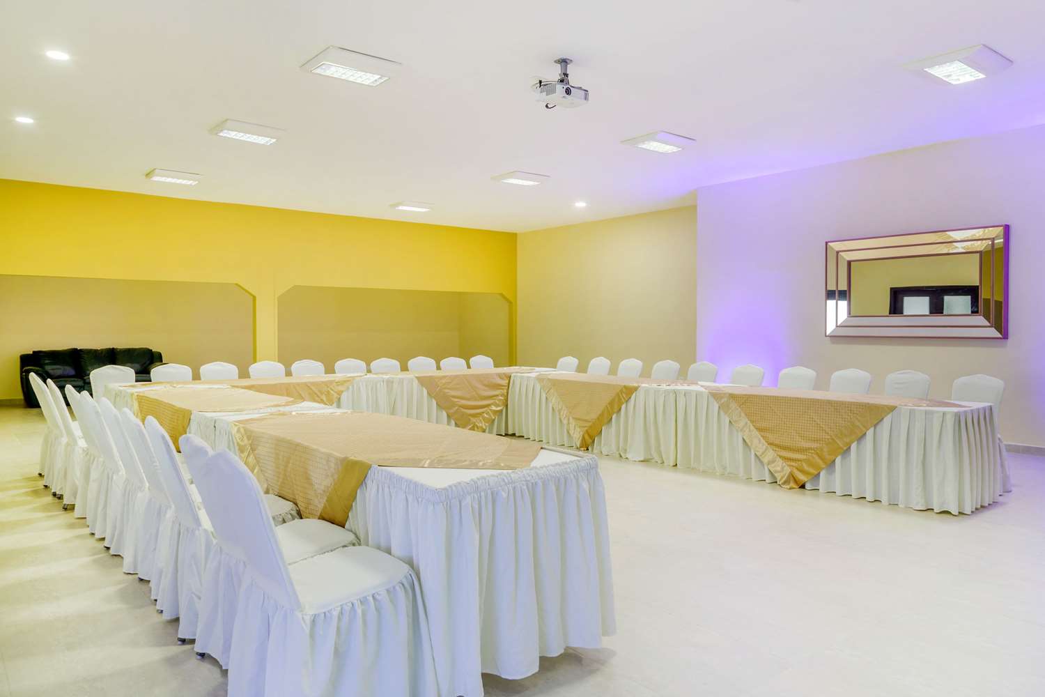 Comfort Inn Monclova 28/31