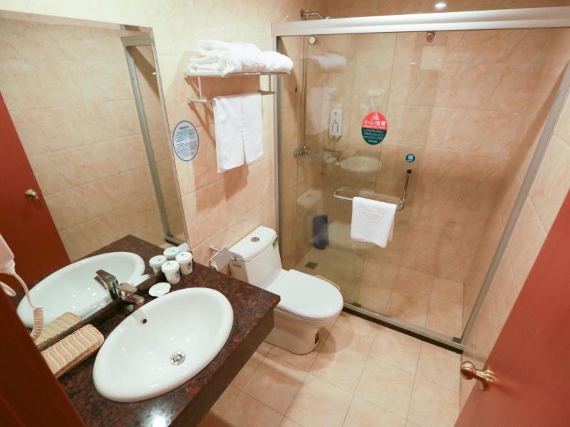 GreenTree Inn ChangZhou Wujin District South ChangWu Road West JingDe Road QianHuang Express Hotel 42/45