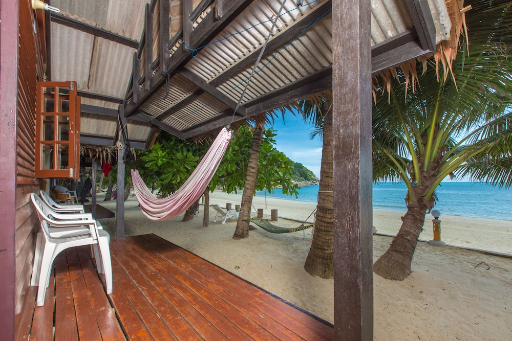 BOTTLE BEACH 1 RESORT 42/74